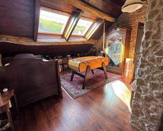 240m2 Family House with Heated Swimming Pool in Winegrower Village - Mantry