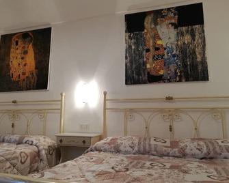 B&B Camere Montalto Centro - Montalto di Castro - Bedroom