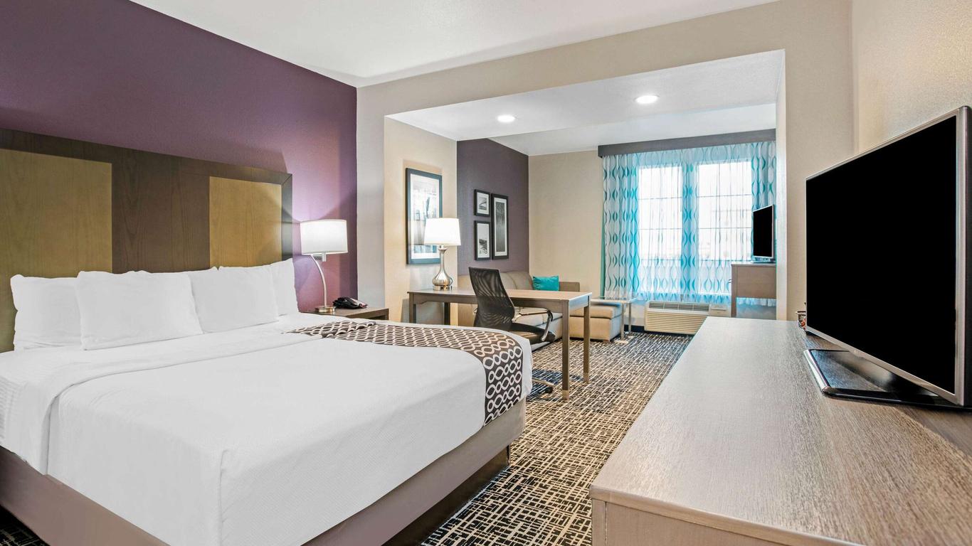 La Quinta Inn & Suites by Wyndham Corpus Christi - Portland