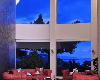 Hollywood Inn Boutique Hotel - Jounieh - Lounge