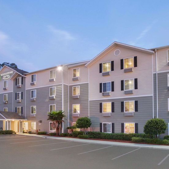 Building view of Woodspring Suites Jacksonville Beach Blvd