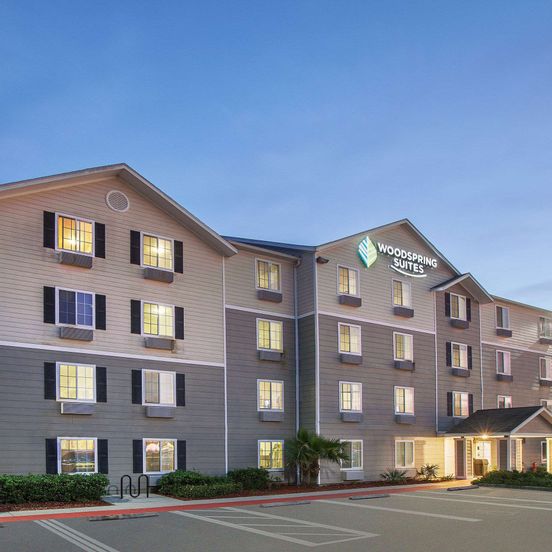 Building view of Woodspring Suites Jacksonville Beach Blvd