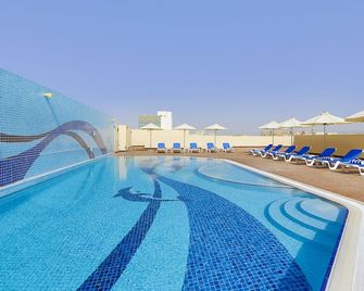 Gateway Hotel - דובאי - בריכה
