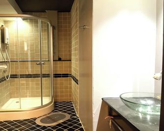 Baan Kieng Guest House Lampang - Lampang - Baño