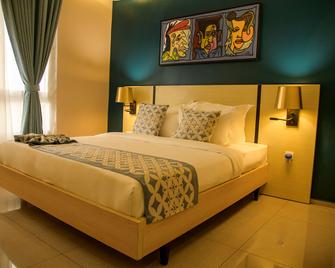 Best Western Plus Soaho Douala Airport - דואלה - חדר שינה