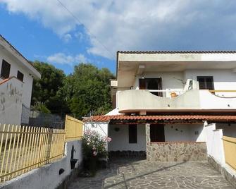 Special Offer - Ideal Villa X Families In Palinuro - Centola - Edificio
