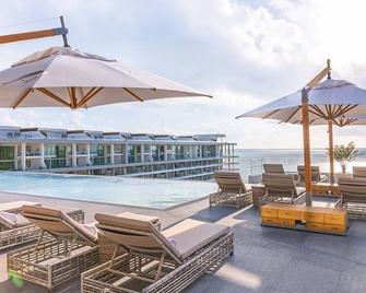 Luxury Retreat: Immerse in 2B/3B Suite at Garza Blanca - Barra de Navidad - Piscina
