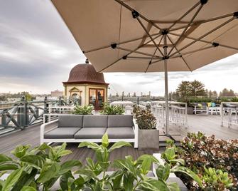 The National Hotel - Fremantle - Patio