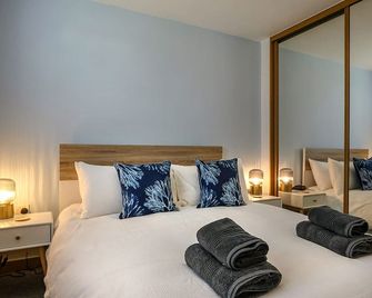 Whitstable Bay Getaway In Whitstable - Whitstable - Bedroom