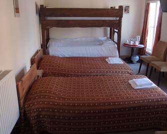 Royal Britannia Hotel - Ilfracombe - Bedroom