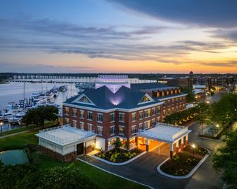 Tryon Riverfront Inn New Bern, Tapestry Collection By Hilton - New Bern - Edificio