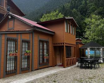 Mego Suite Otel - Uzungöl - Building