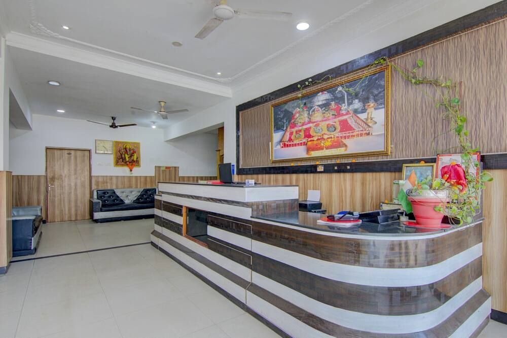 Itsy Hotels Satya Shree - קטרה - דלפק קבלה