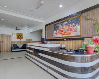 Itsy Hotels Satya Shree - קטרה - דלפק קבלה