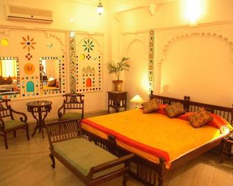 Raj Niwas - Udaipur - Bedroom