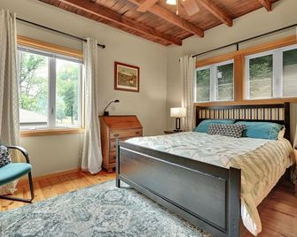 Lake House, Waterfront Retreat, Eagles, Sunsets On Susquehanna With Dock - Pequea - Bedroom