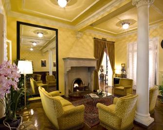 Grand Hotel Vittoria - Pesaro - Living room
