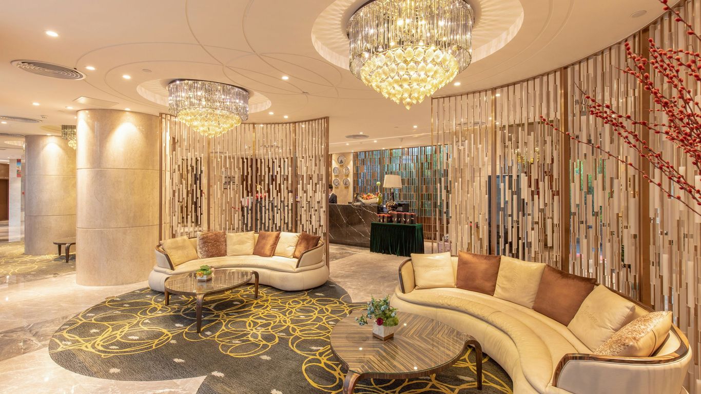 Souhern Club Station