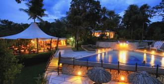 Villa Maya - Flores - Svømmebasseng
