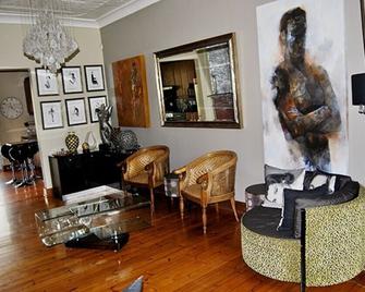 Saffron Guest House - Johannesburg - Living room
