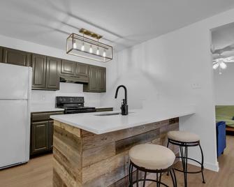 Condo near downtown Austin! - Austin - Cocina