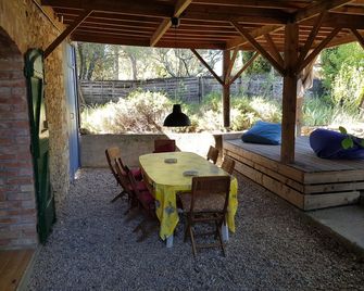 Country house with large private pool (heated) - Tornac - Patio