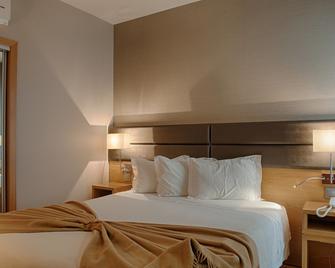 Hotel Oslo - Coimbra - Phòng ngủ