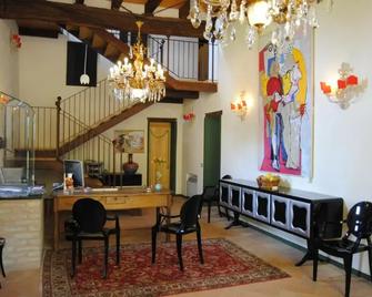 Locanda del Re Guerriero - Monticelli d'Ongina - Front desk