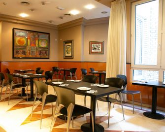 Hotel Sercotel Ciudad de Oviedo - Oviedo - Restaurant