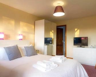 The Hanmer Arms - Whitchurch - Bedroom