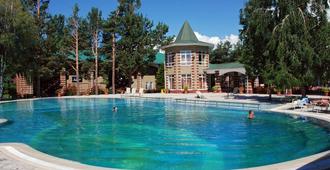 Resort Center Raduga - Cholpon-Ata - Pool