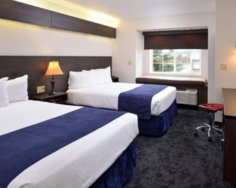 Hotel Ruby Ponderay/Sandpoint - Ponderay - Bedroom