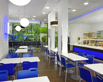 ibis Warszawa West Station - ורשה - מסעדה