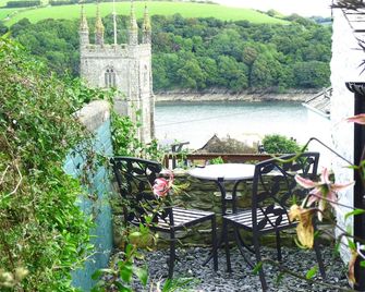 Magical Cornish Cottage & Garden. Stunning Views of River Fowey & Church - Fowey - Balcony