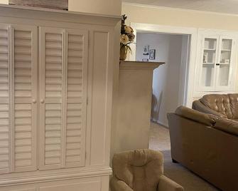 Historic Nauvoo Apartment, family friendly. - Nauvoo - Sala de estar