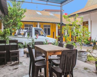 OYO 91769 Wisma Harapan Baik - Kupang - Innenhof