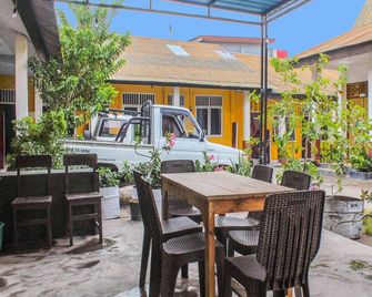 OYO 91769 Wisma Harapan Baik - Kupang - Innenhof