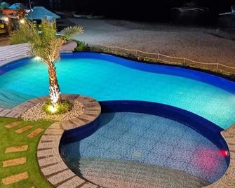 Pamana Beach Resort - Nasugbu - Piscina