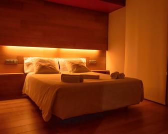 Hotel Estacio - Olot - Schlafzimmer
