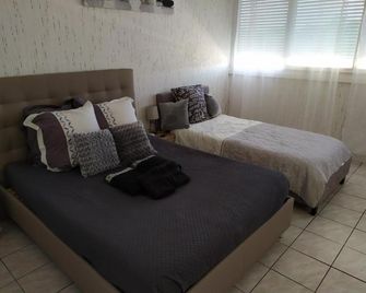 Petite halte Appt 103 - Sens - Slaapkamer