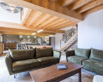 Spacious house with garden and internet, near Mont-Saint-Michel bay - Céaux - Wohnzimmer