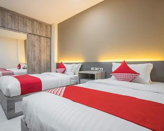 Super OYO 1487 Residence Khoe - Jakarta - Bedroom