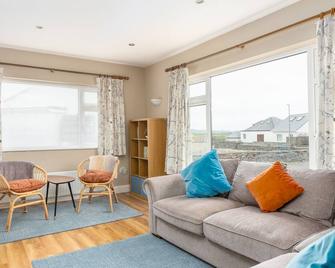 Seapark 7 - Sea Views - Lahinch - Living room
