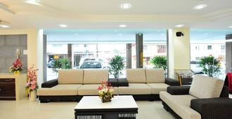 Hallmark View Hotel - Malaca - Lobby