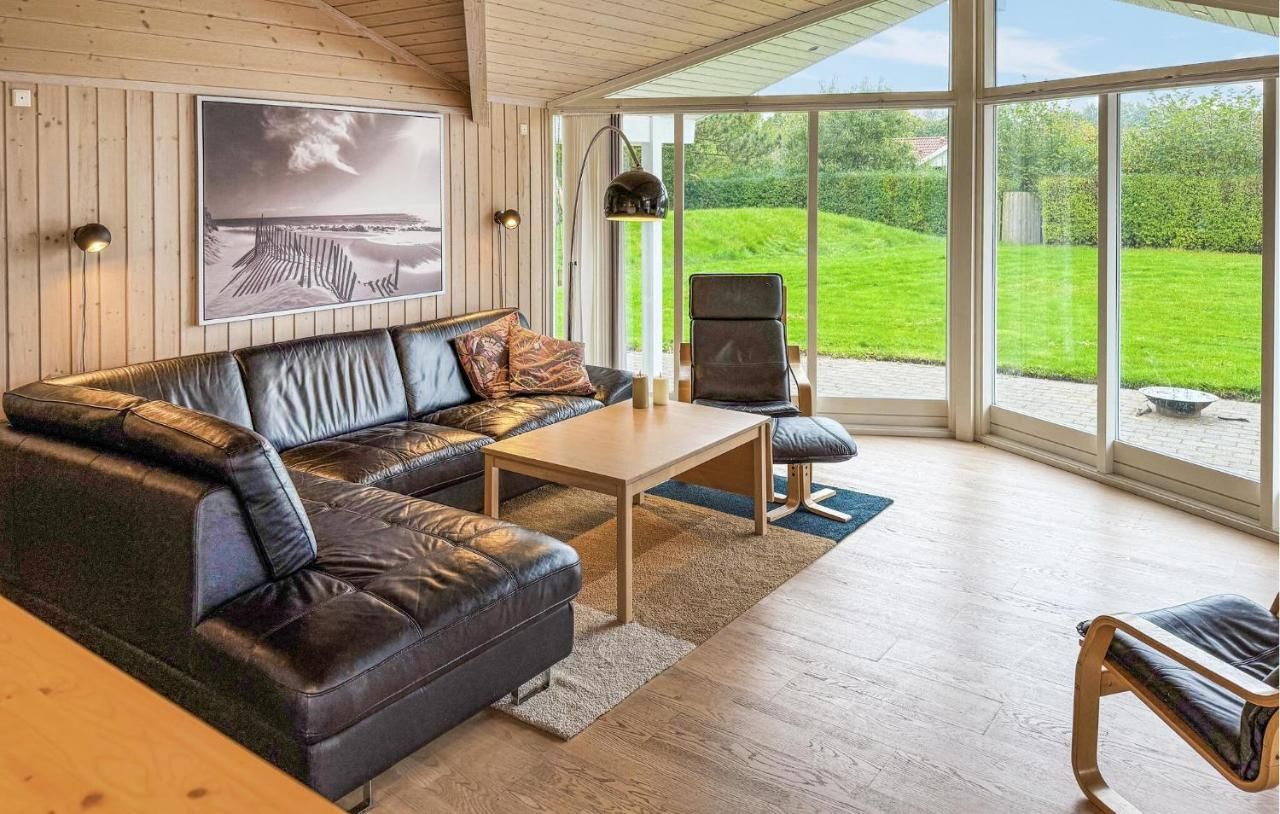 3 Bedroom Stunning Home In Hovborg – Holsted