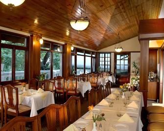Welcomheritage Kasmanda Palace - Mussoorie - Restaurante