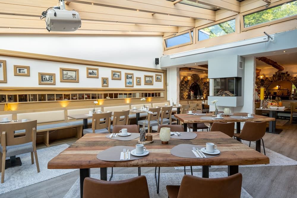 Triton - קלן - מסעדה