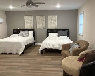 1 bedroom w2 beds 1bath 1story 4mi from HighportMarina Pottsboro AC WIFI, quiet - Pottsboro - Habitación