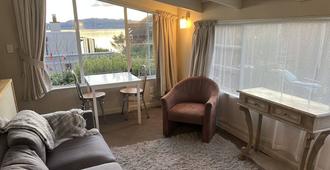 Cottage Mews Motel - Taupo - Phòng khách