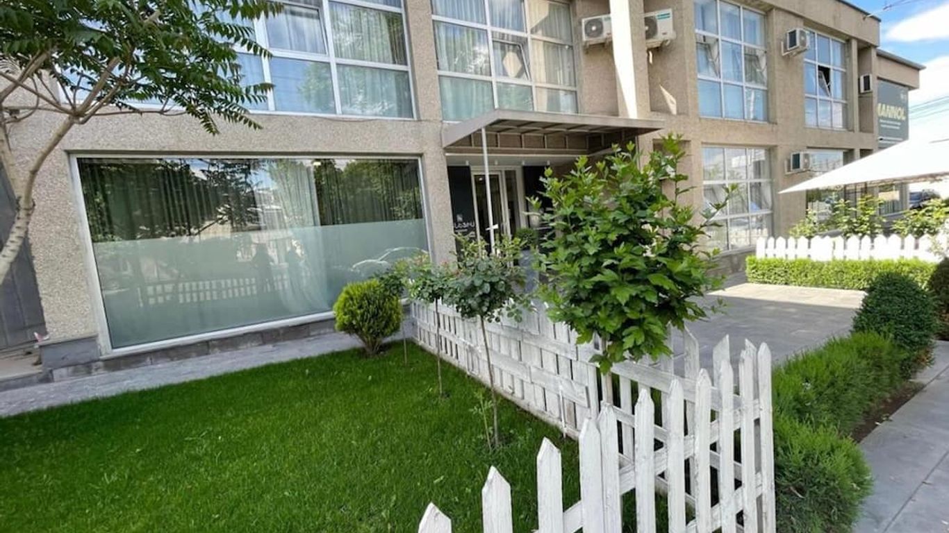 Benefice Hotel Yerevan